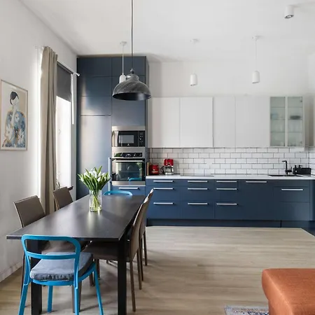 Dinbnb L Stylish - Fireplace & Fully Equipped Διαμέρισμα