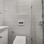 Apartman Dinbnb L Stylish - Fireplace & Fully Equipped *