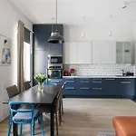 Dinbnb L Stylish - Fireplace & Fully Equipped Apartman